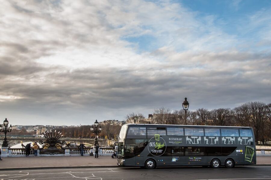 Paris: Champs Elysées Bus Toqué w/Lunch & Glass of Champagne - A polished ride for couples and first visits