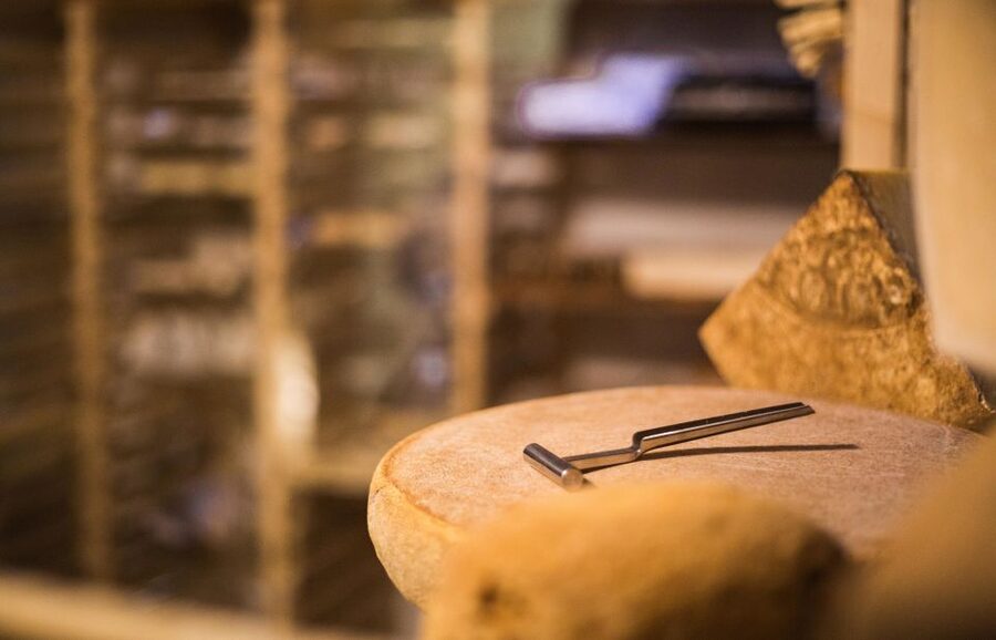 Paris: Cheese and Wine Class in a 17th Century Cellar - Why the guide matters more than the menu
