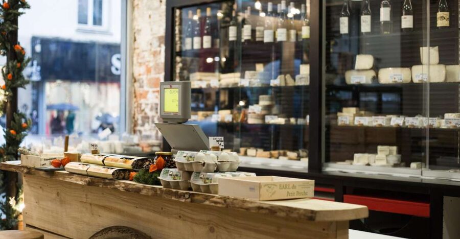 Paris: Cheese and Wine Class in a 17th Century Cellar - Seven cheeses, three wines, and a useful way to taste