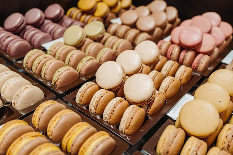 Paris Culinary Tour: 11 Tastings & 2 Wines in Le Marais - Poilâne begins the morning with bread and butter