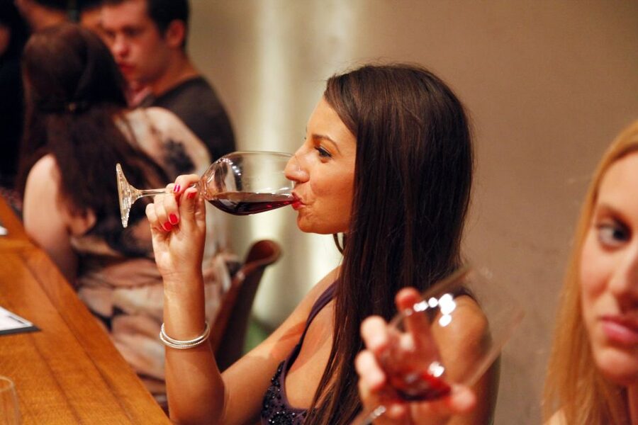 Paris: French Wine Tasting Class with Sommelier - Who should book this experience?