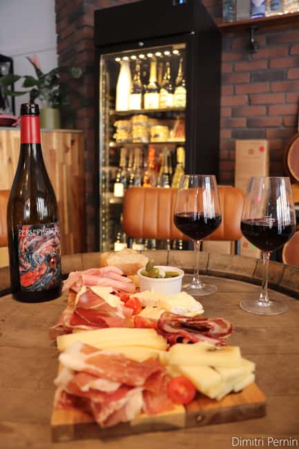 Paris: French wine tasting with cheeses and charcuterie - Four glasses that cross France