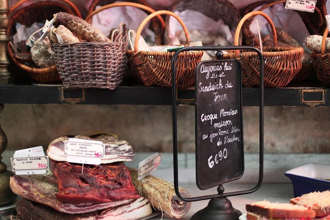 Paris Le Marais District Original Food and Wine Tasting Tour - Wine expectations and the price question