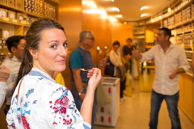 Paris Le Marais District Original Food and Wine Tasting Tour - The covered market and the changing menu