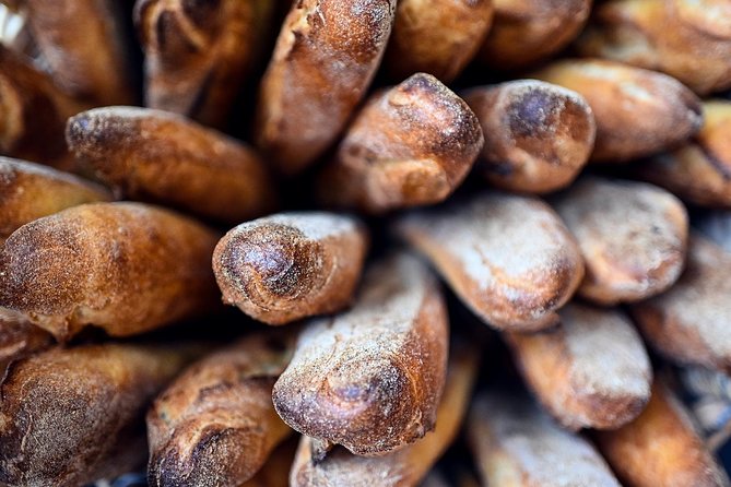 Paris Le Marais Food Tour With 10+ Tastings, Cheese, Wine & More - Starting with coffee and a croissant in Le Marais