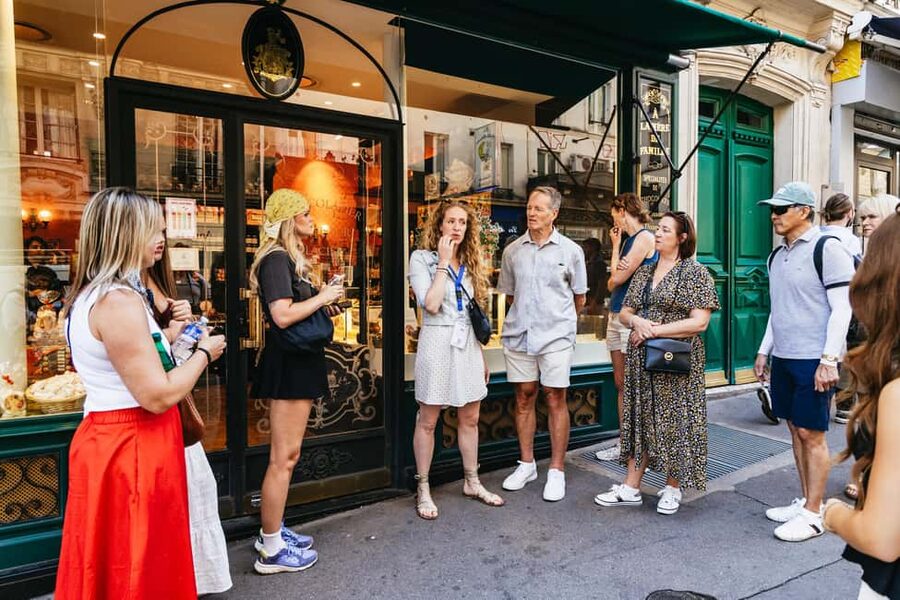Paris: Montmartre Cheese, Wine & Pastry Guided Walking Tour - Who should book this Montmartre experience?
