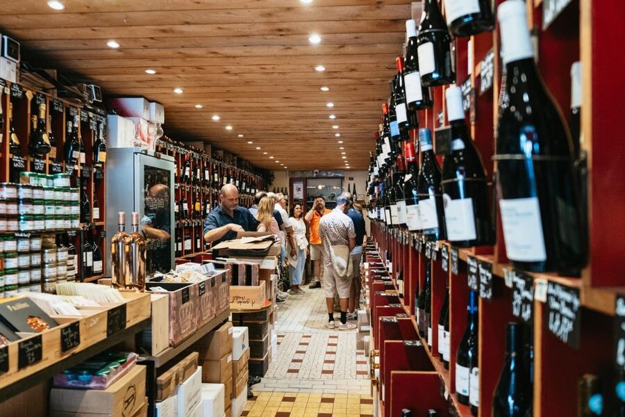 Paris: Montmartre Food and Wine Guided Tour - What three hours and $158 really buy you