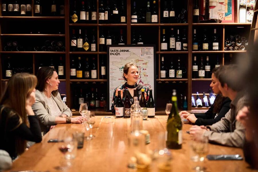 Paris: O Chateau's Wine Tasting Dinner - The lessons are designed for the restaurant, not the exam room