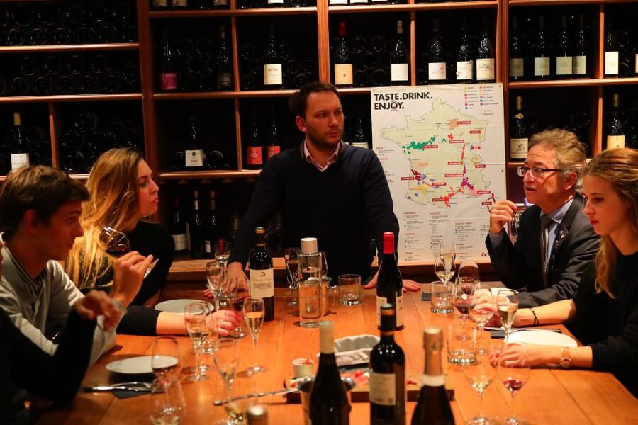 Paris: O Chateau's Wine Tasting Dinner - Who will enjoy this experience most