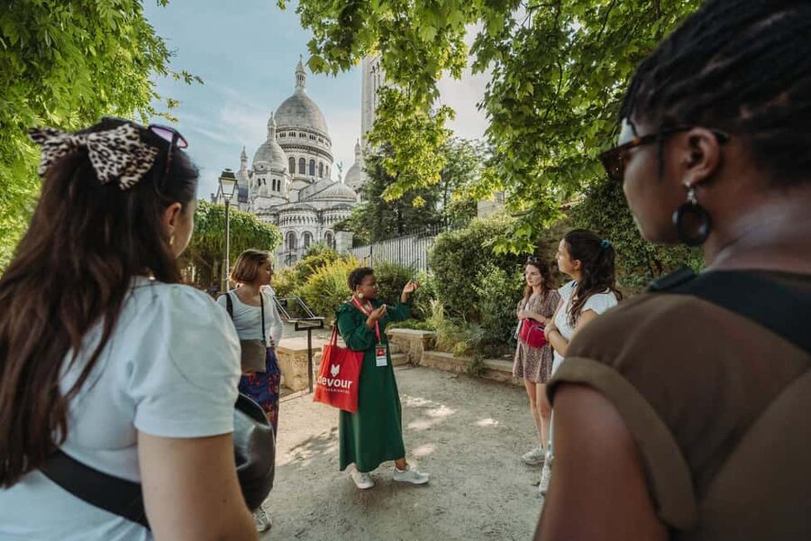 Paris: Taste of Montmartre Food & Wine Walking Tour - Lunch at L’Été en Pente Douce