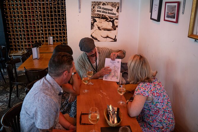 Paris: The Ultimate Wine Tour of Montmartre - 7 Guests max - Why Montmartre works so well for a wine walk