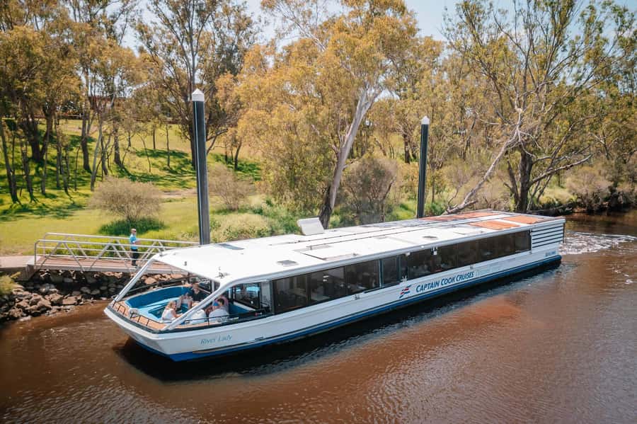 Perth: Full Day Swan Valley Cruise & Wine Tasting With Lunch - The river cruise and first tastings