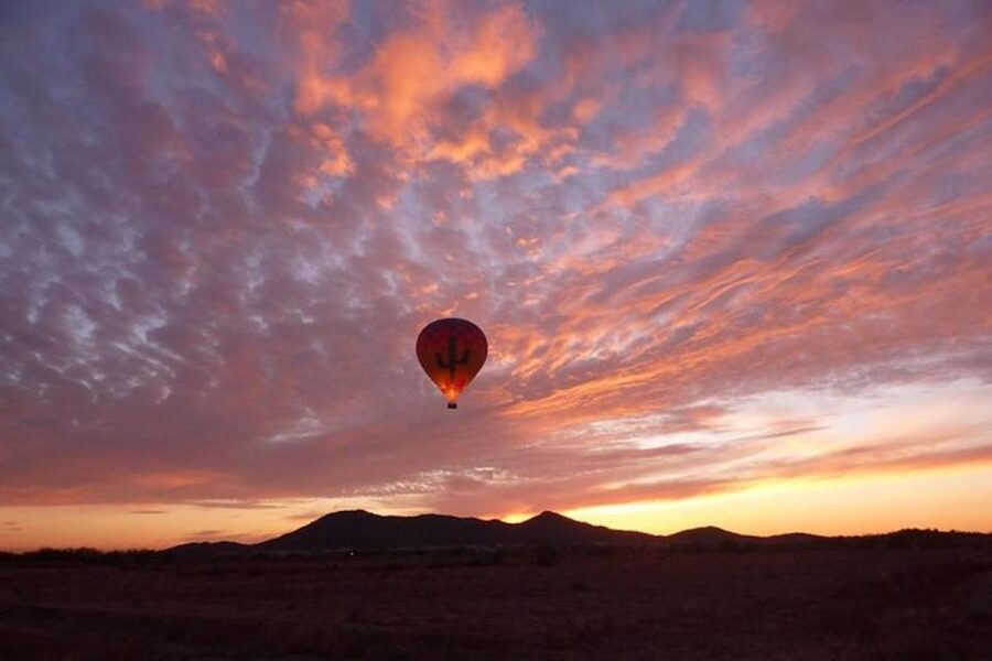 Phoenix: Hot Air Balloon Ride with Champagne and Catering - Forty-five to sixty minutes over Phoenix