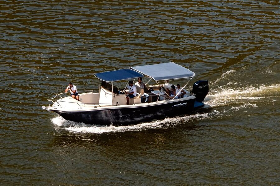 Pinhão: 1 Hour SUNSET Cruise with Sparkling Wine - What makes this better than a larger boat trip