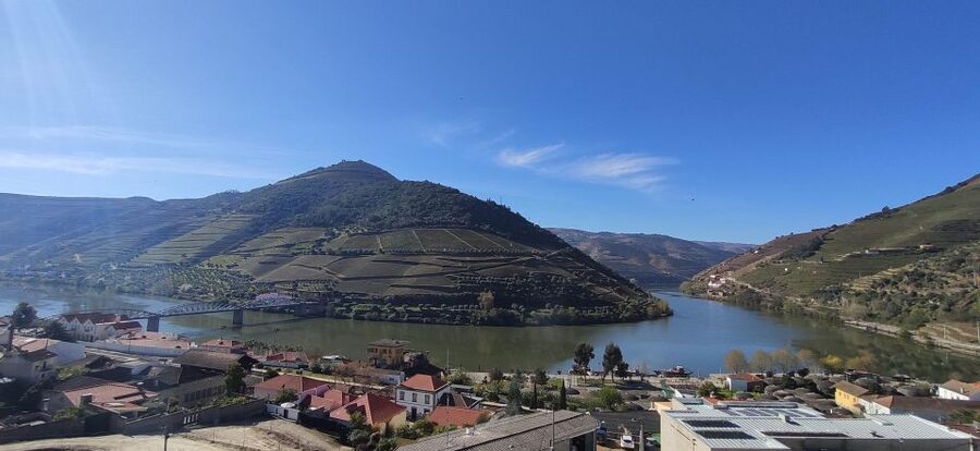 Pinhão: Douro Valley with Wine Tasting, Boat Trip and Lunch - Starting in Pinhão, not Porto