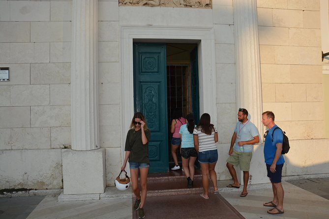 Piran Walking Tour with Local Wine and Food Tasting - Venetian Gothic style at Casa Veneziana