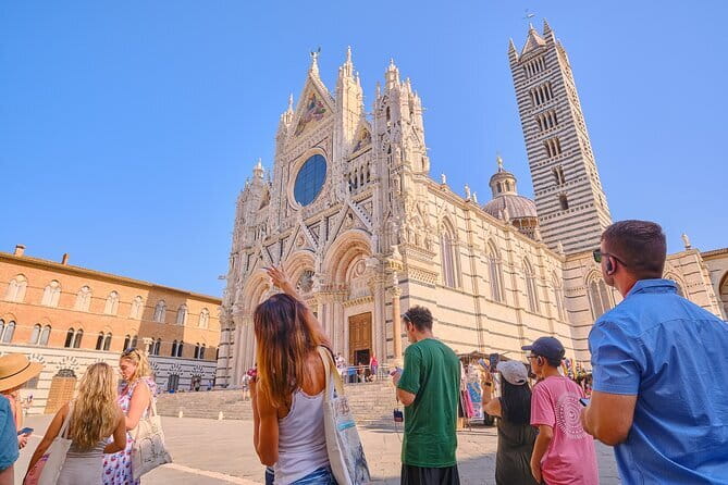 Pisa, Siena and San Gimignano Day Trip with Lunch & Wine Pairing - The walking, timing, and group size deserve respect