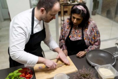Pizza and Tiramisu Cooking Class with Wine in Milan