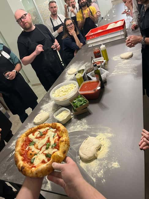 Pizza and Tiramisu Cooking Class with Wine in Milan - Who should book this experience