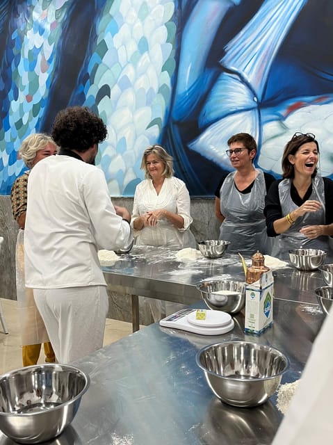 Pizza-Making Workshop by night with glass of wine - Key points to know before booking