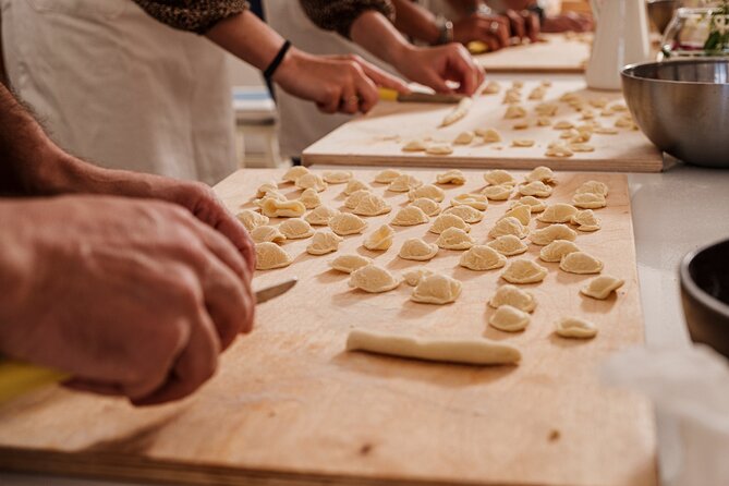 Polignano : Typical Cooking Class with Aperitif and wine included - How social and hands-on is the experience?