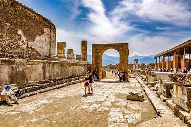 Pompeii Tour with Lunch and Wine Tasting from Positano - Booking details worth knowing