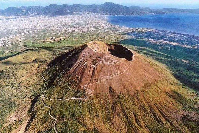 Pompeii & Vesuvius with Lunch & Wine Tasting from Positano - Should you book Pompeii and Vesuvius with lunch and wine?