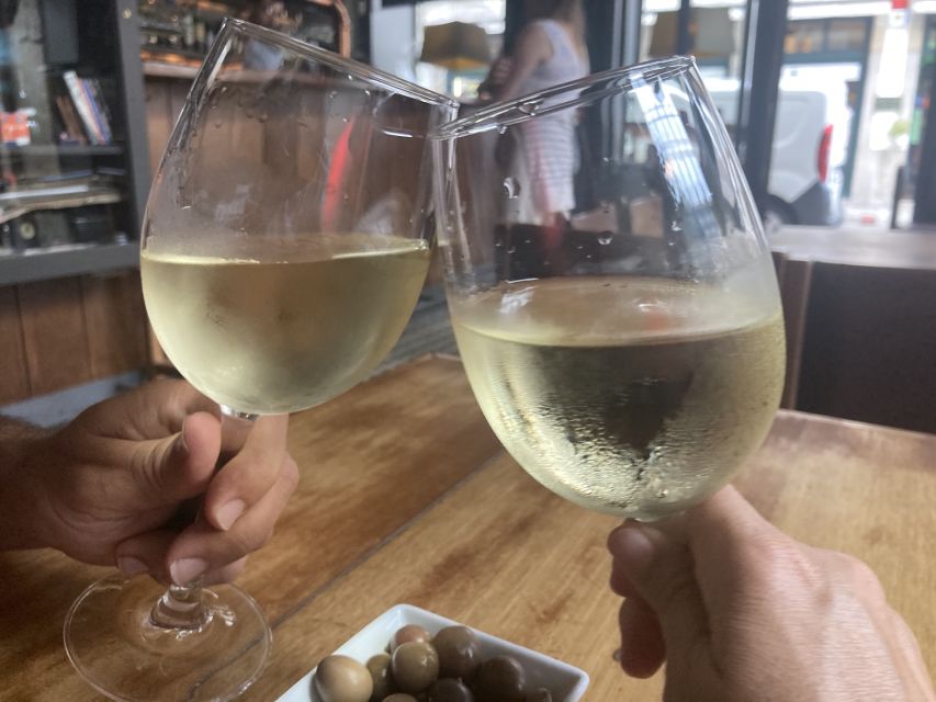 Port wine & wine walking tour with culture - max 8 pax - Key points at a glance