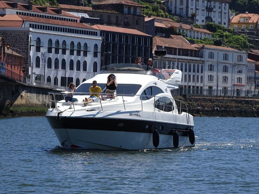 Porto: 6 Bridges Port Wine River Cruise with 4 Tastings - Across to Gaia and the port-wine connection