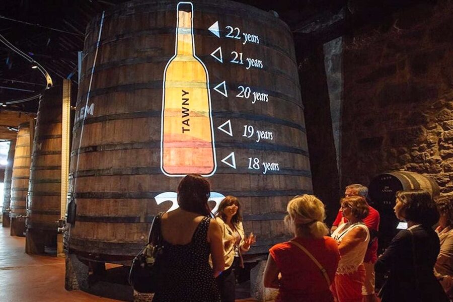 Porto: Cálem Cellar Tour, Interactive Museum & Wine Tasting - The standard Port tasting