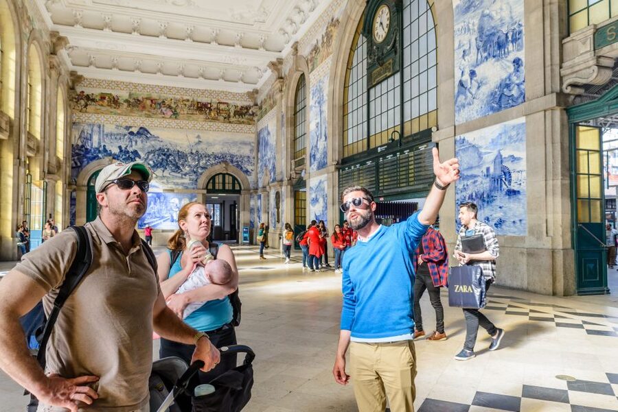 Porto: Delicious Food and Wine Walking Tour - What the walking feels like