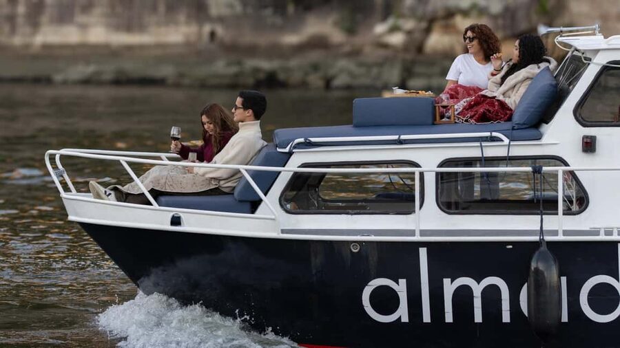 Porto: Douro Cruise, 6 Bridges & 4 Port Wines (Max 7) - Comfort, group size, and practical limits