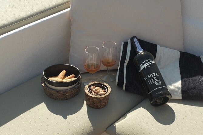 Porto: Douro River Boat Cruise with Port Wine and Snacks - Marina do Freixo and the start of the cruise