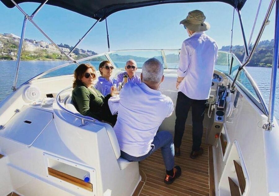 Porto: Douro River Boat Tour w/ Portuguese Wines & Tasting - Leaving Marina do Freixo on SMILE