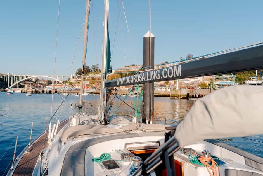 Porto: Douro River Boat Tour with Wine Tasting - How much value do you get for $50?