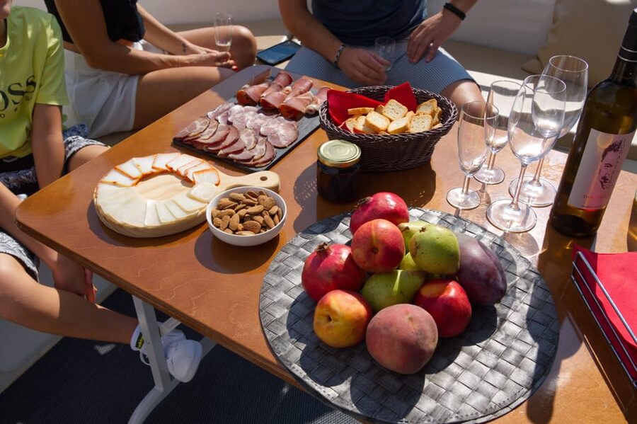 Porto: Douro Valley & Amarante Wine, Food & River Tour - Starting at Trindade and heading into wine country