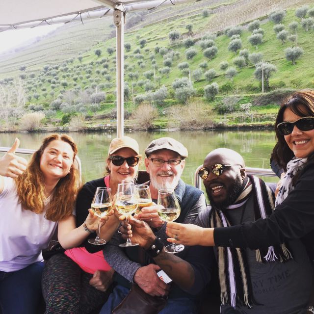 Porto: Douro Valley Wine Tour with Tastings, Lunch & Cruise - Pinhão and the one-hour cruise