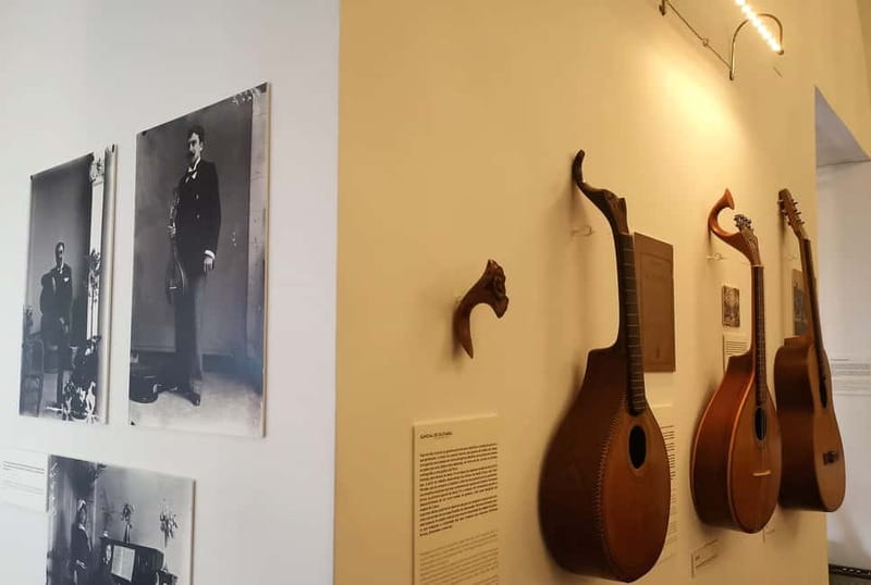 Porto: Fado & Port Wine in Traditional Portuguese Music Shop - The Port break adds context, not just a drink