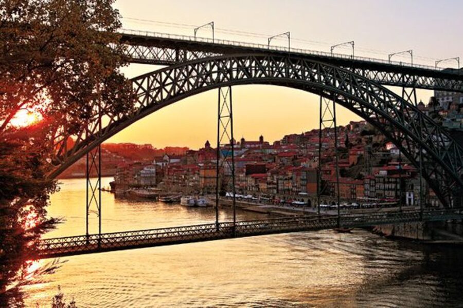 Porto Half-Day Tour & Port Wine Tasting - A short ride and a change of city
