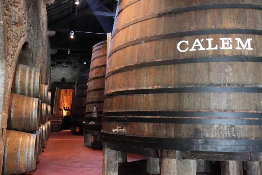 Porto: Hop-on Hop-off Bus with Optional Cruise & Wine Cellar - Orange Line: Porto to Gaia’s port lodges