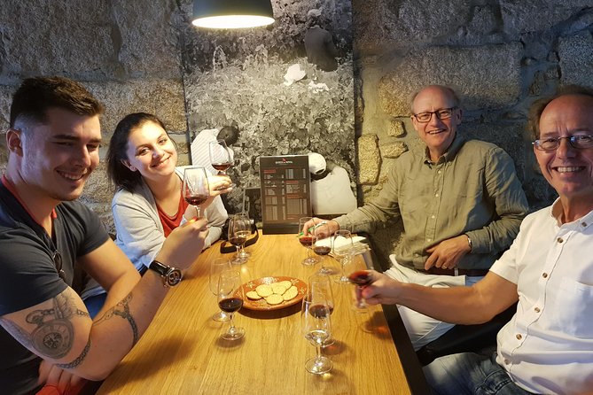Porto: Port and Douro Wine Walking Tour With 9 Wine Tastings - Why Gaia is the right place to learn about Port