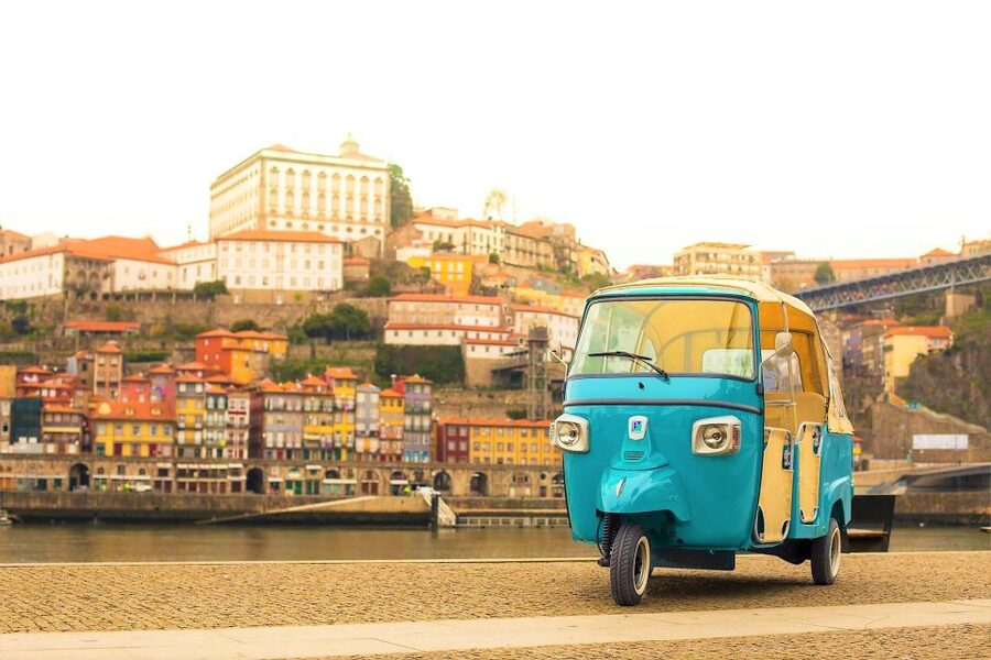 Porto: Private Tuk-Tuk Tour with Short Walks and Wine - The Stock Exchange Palace and old commercial Porto