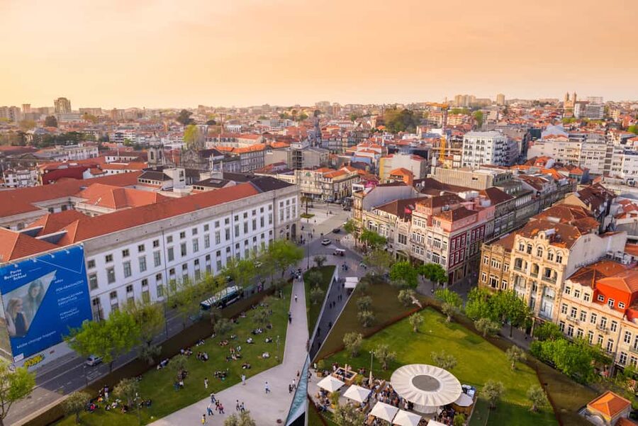 Porto: Sunset Walking Tour with Port Wine and Views - Clérigos Tower and Porto’s vertical center