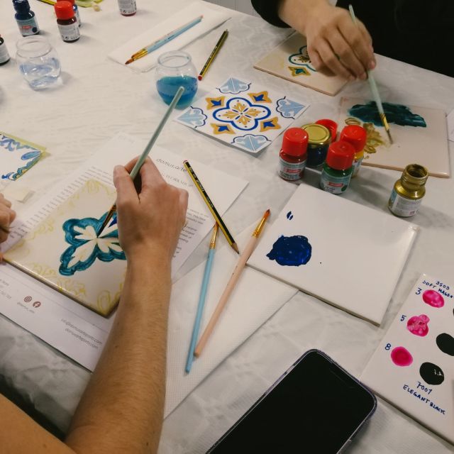 Porto: Tile Painting Workshop with Porto Wine - Sé do Porto - Who will enjoy this activity most?
