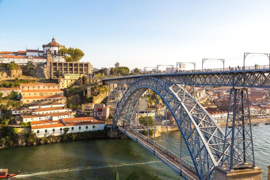 Porto: Tuk-Tuk Tour, Douro River Cruise, and Wine Tasting - The walking tour is a separate extra