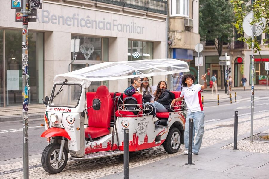 Porto: Tuk tuk Tours with Port Wine Tasting - Timing, comfort, and weather