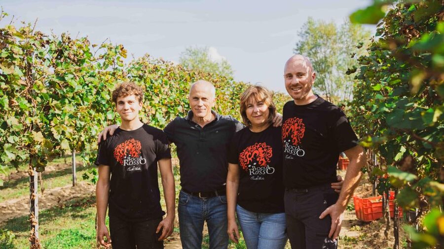 Pramaggiore: Ornella Bellia Winery Guided Tour & Tasting - The tasting room and its local food