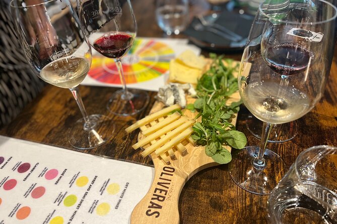 Private - Best of Bordeaux Walking Tour + Glass of Bordeaux Wine - Notre-Dame de Bordeaux and the value of smaller stops