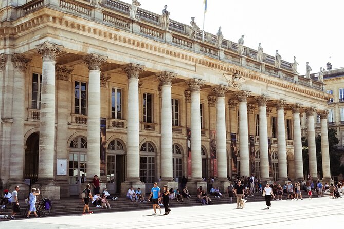 Private Bordeaux History Tour with a glass of Bordeaux wine. - Place du Palais and Porte Cailhau