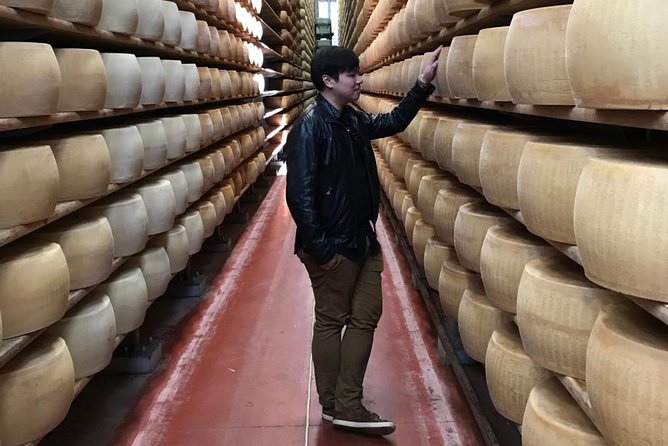Private Day Tour & Lunch: Parmesan, Wine, and Vinegar Tasting - What the $222.26 price really covers